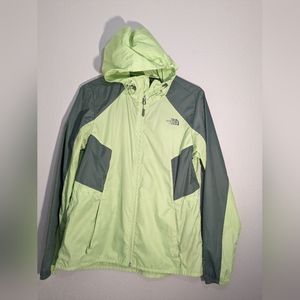 The north face women windbreaker jacket. Size M